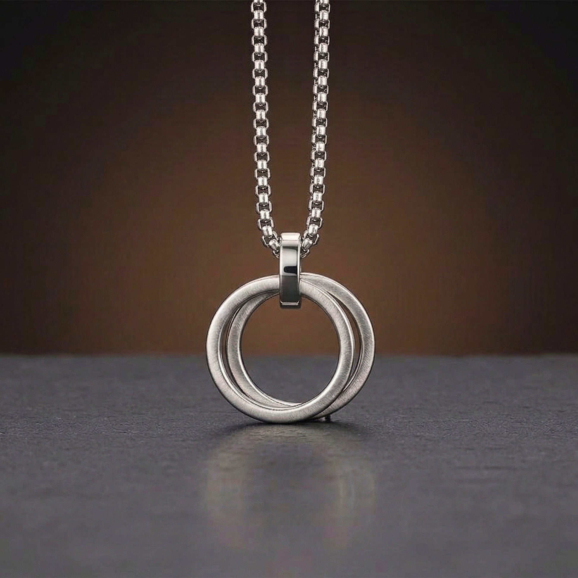 THE MEN THING SS Pendant/ Necklace LINKED CIRCLE - 24mm Titanium Steel Pendant with 27inch Round Box 4mm Chain for Men & Boys
