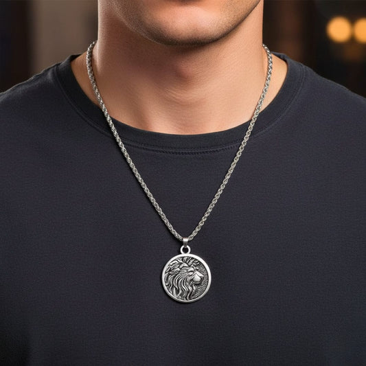 THE MEN THING SS Pendant/ Necklace LION KING HEAD - Alloy Pendant with Stainless Steel 24inch Spiga Chain for Men & Boy