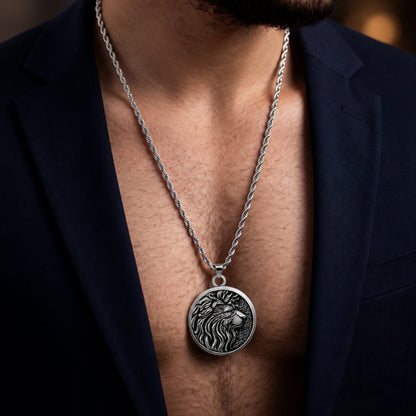 THE MEN THING SS Pendant/ Necklace LION KING HEAD - Alloy Pendant with Stainless Steel 24inch Spiga Chain for Men & Boy
