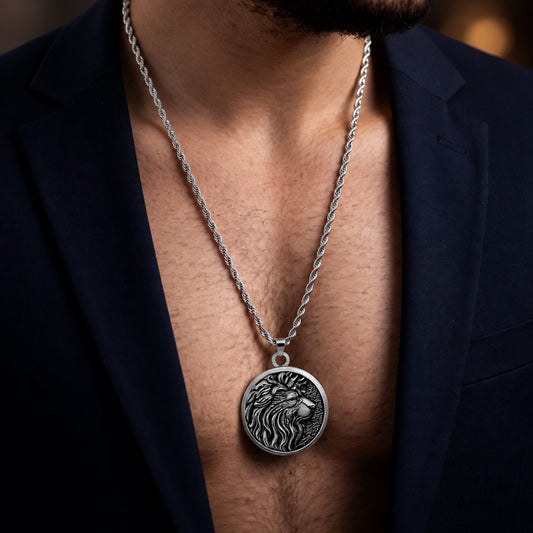 THE MEN THING SS Pendant/ Necklace LION KING HEAD - Alloy Pendant with Stainless Steel 24inch Spiga Chain for Men & Boy
