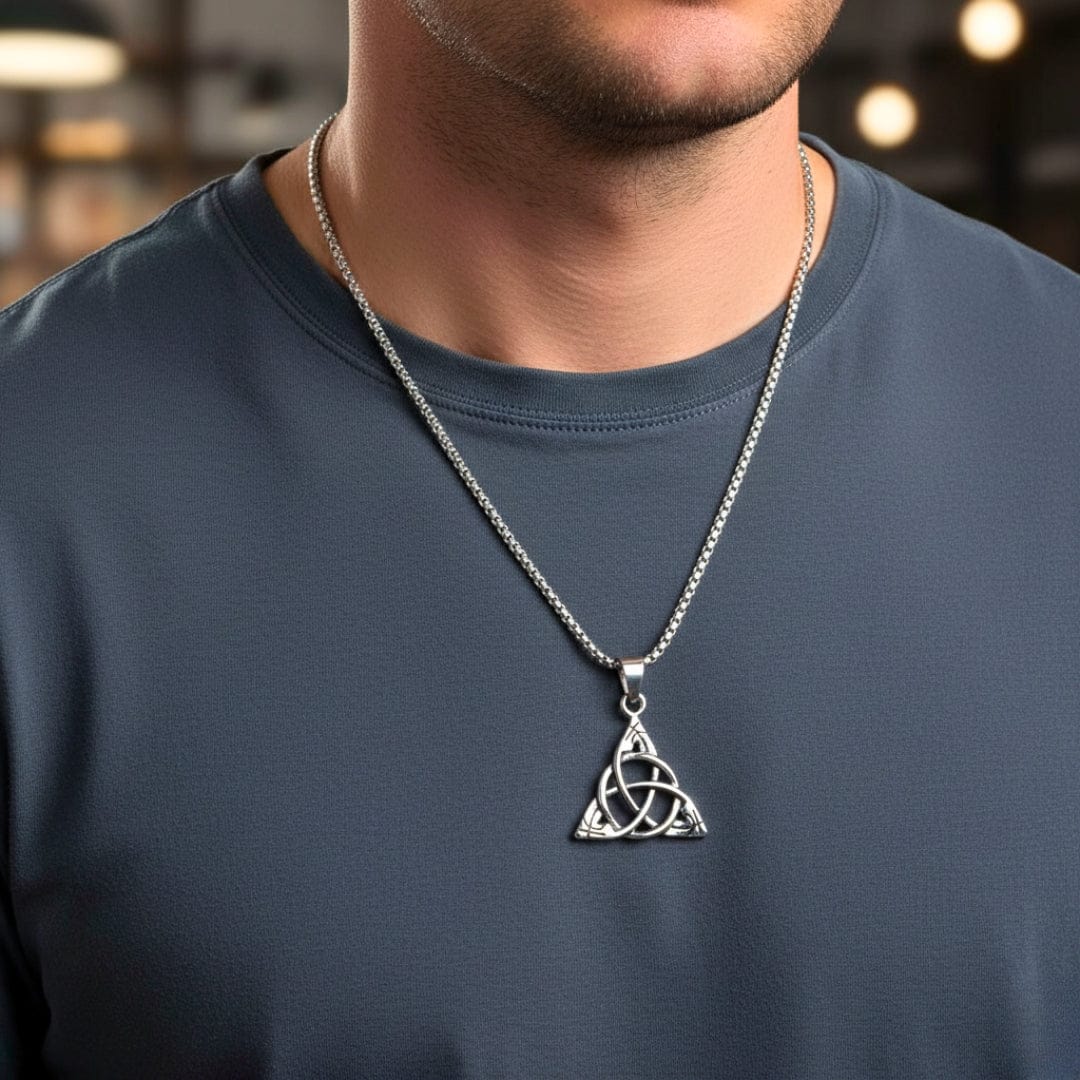 THE MEN THING SS Pendant/ Necklace LUCKY KNOT - Alloy Pendant with  Pure Stainless Steel 24inch Round Box Chain, European trending Style for Men & Boys