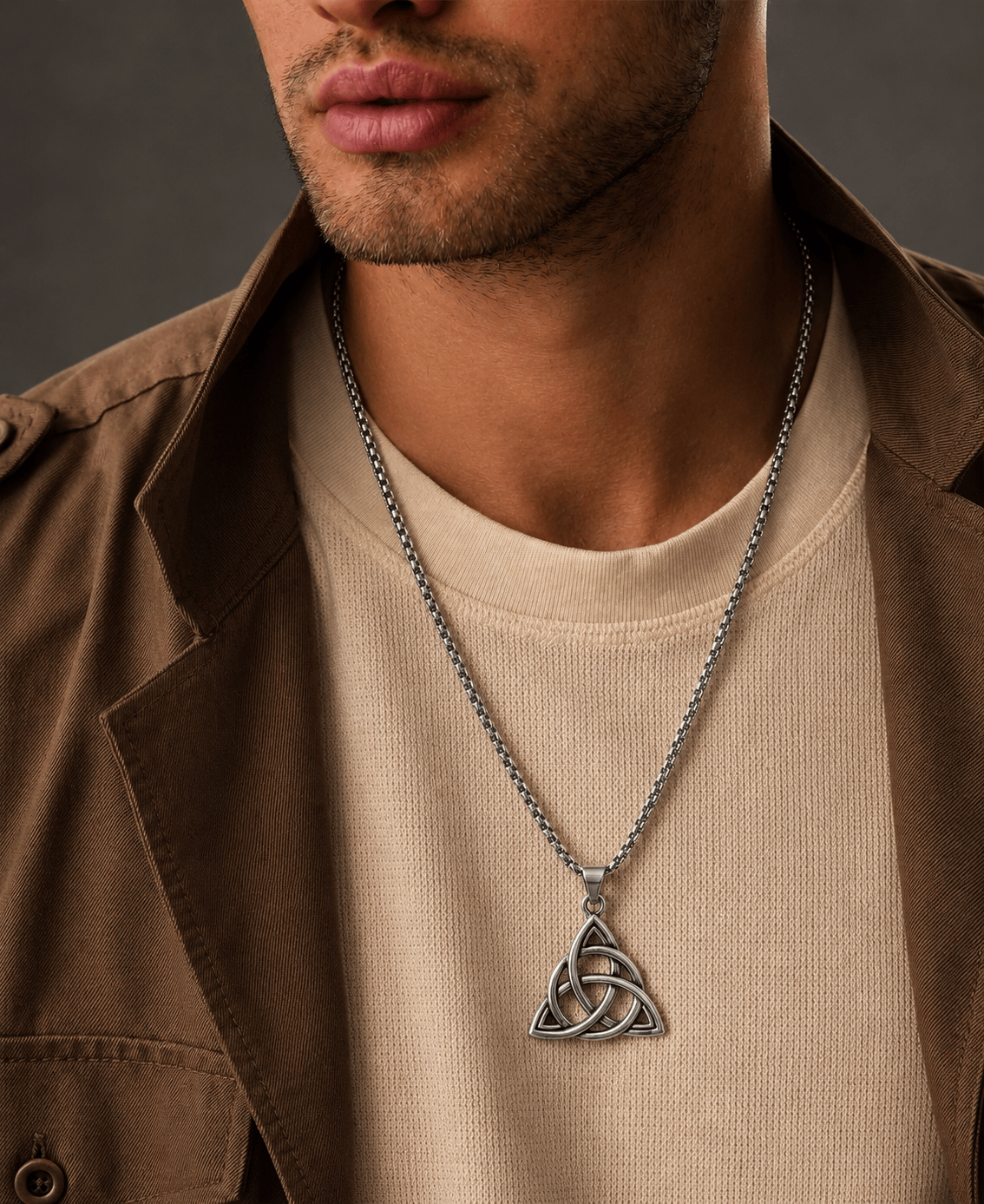 THE MEN THING SS Pendant/ Necklace LUCKY KNOT - Alloy Pendant with  Pure Stainless Steel 24inch Round Box Chain, European trending Style for Men & Boys