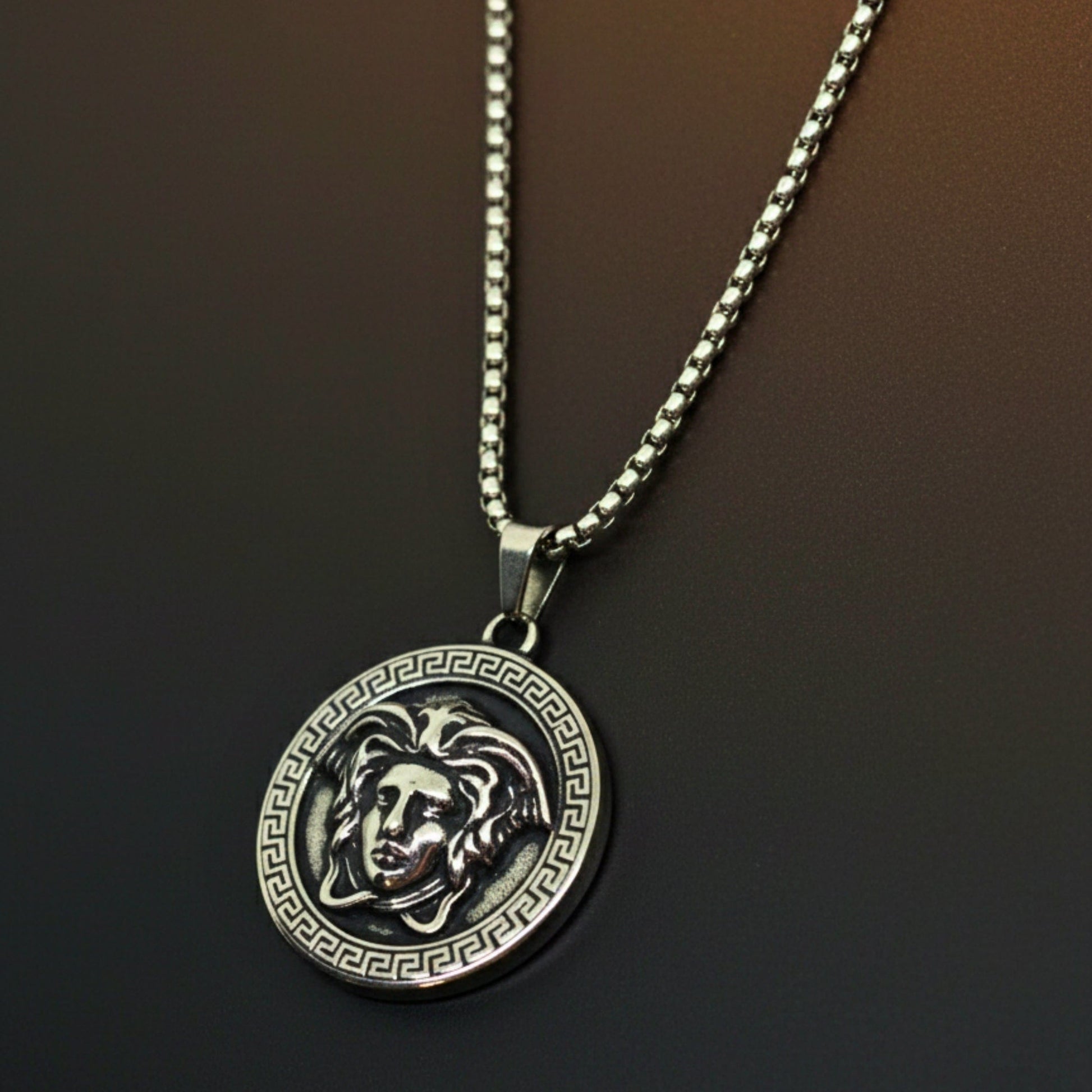 THE MEN THING SS Pendant/ Necklace MEDUSA MONARCH - 35mm Titanium Steel Pendant with 24inch Round Box 5mm Chain for Men & Boys