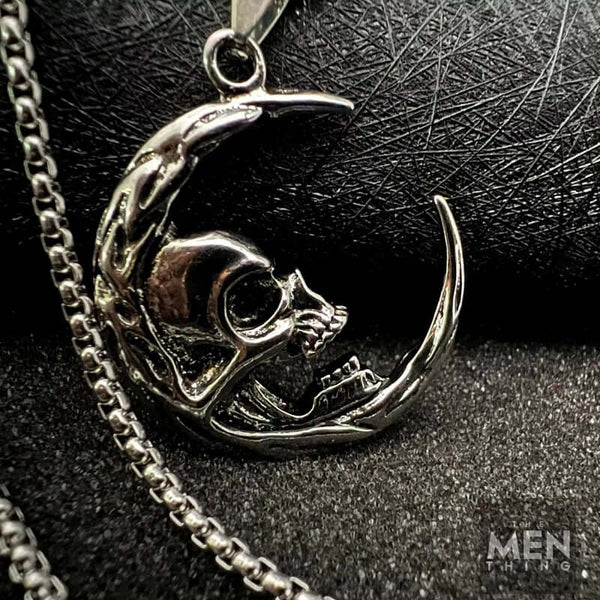 मून नाइट स्कल - स्टेनलेस स्टील 24 इंच गोल बॉक्स चेन के साथ मिश्र धातु पेंडेंट, पुरुषों और लड़कों के लिए यूरोपीय ट्रेंडिंग स्टाइल