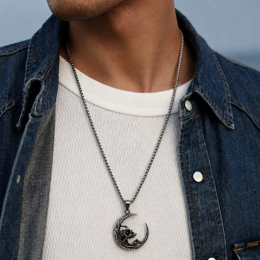 THE MEN THING SS Pendant/ Necklace MOON NIGHT SKULL - Alloy Pendant with Stainless Steel  24inch Round Box Chain, European trending Style for Men & Boy