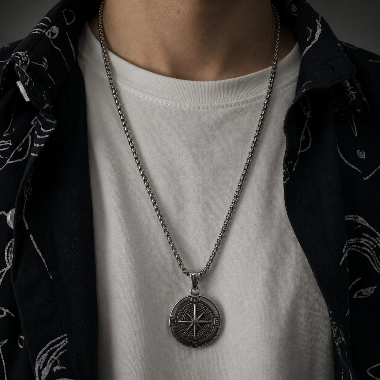 THE MEN THING SS Pendant/ Necklace NAVIGATOR -  Alloy Compass Pendant with Pure Stainless Steel 24inch Round Box Chain, American trending Style for Men & Boy