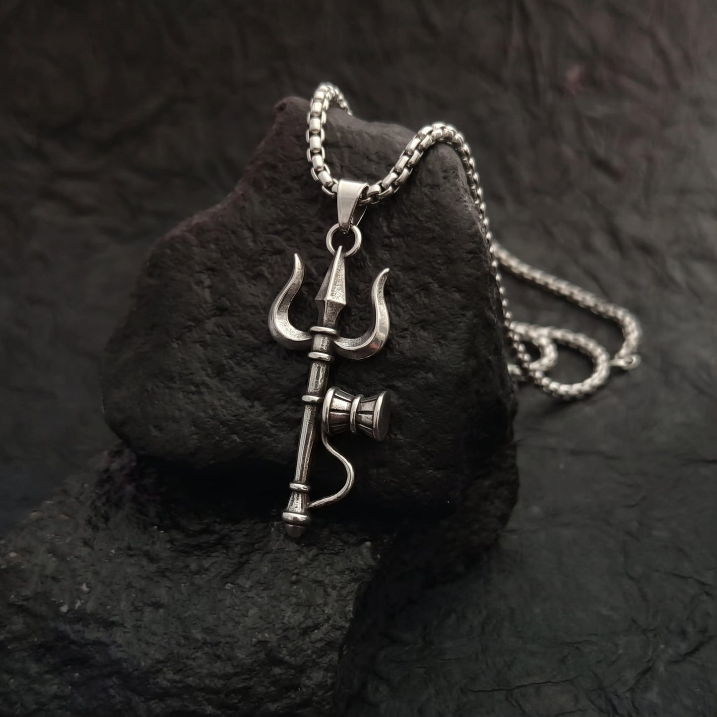 THE MEN THING SS Pendant/ Necklace OM AURA - Pure Vintage Pure Steel Pendant with 24inch Round Box 5mm Chain for Men & Boys