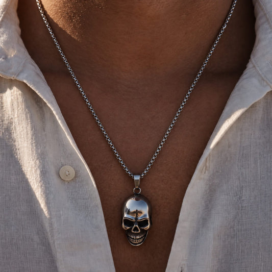 THE MEN THING SS Pendant/ Necklace OUTLAW SKULL - 23mm Titanium Steel Pendant with 24inch Round Box 5mm Chain for Men & Boys