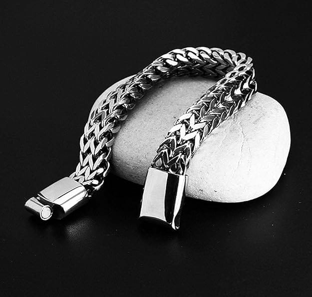 THE MEN THING SS Pendant/ Necklace Premium Men’s Jewellery Combo – Titanium Mesh Link Bracelet (11.5mm) + Ultra-Polished Cuboid Bar Pendant with 24″ Chain