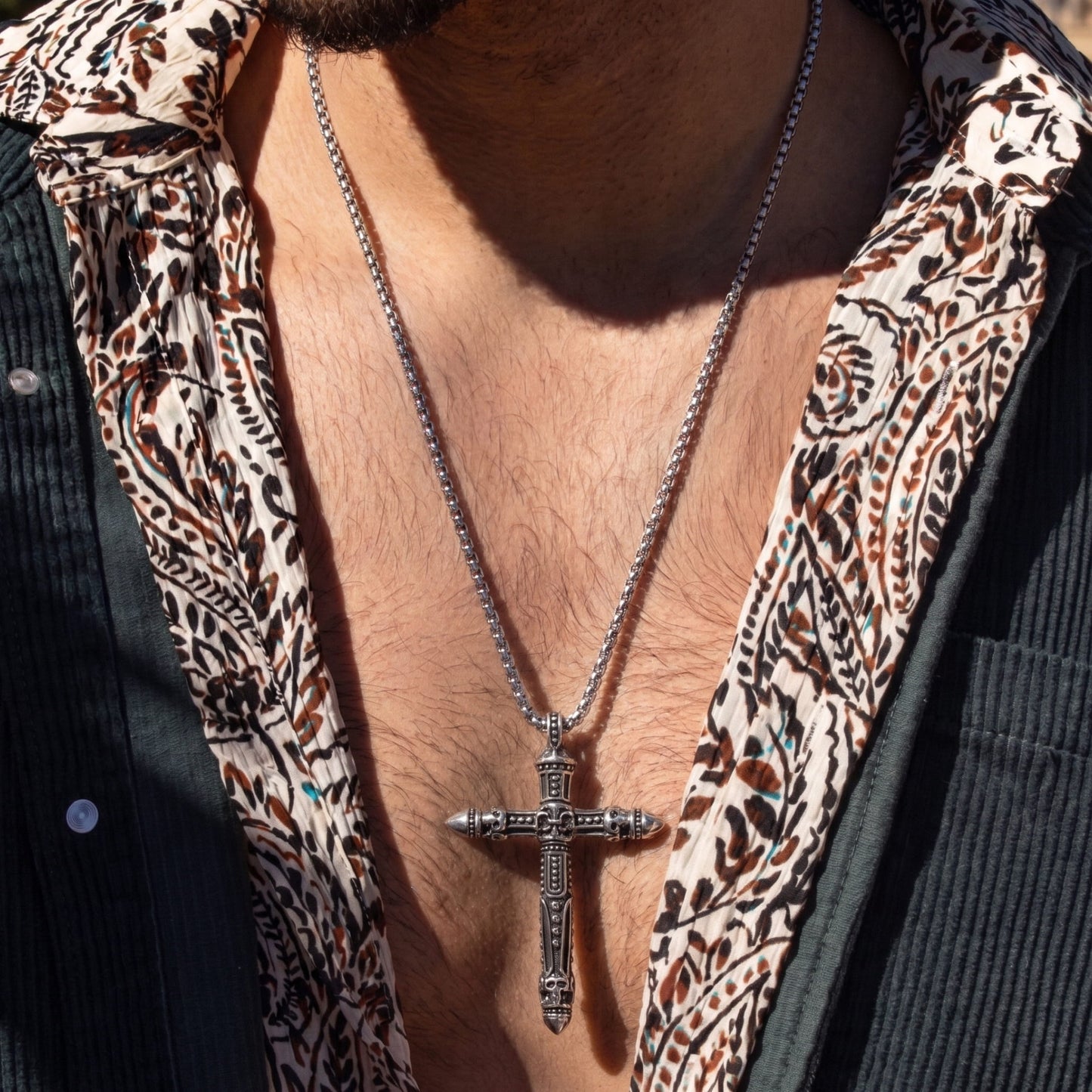 THE MEN THING SS Pendant/ Necklace RED INDIAN CROSS - Alloy Pendant with Pure Stainless Steel 24inch Round Box Chain , Milan trending Style for Men & Boy