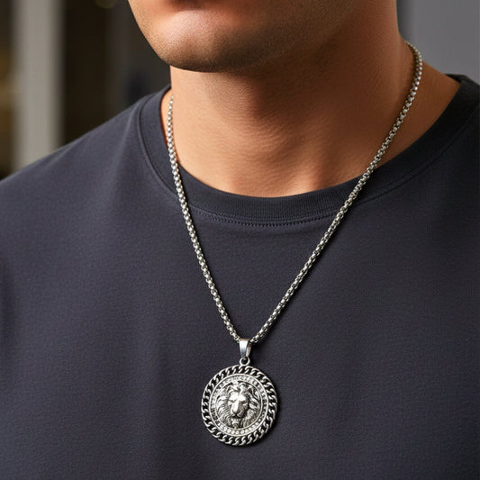 THE MEN THING SS Pendant/ Necklace REGAL ROAR - 31mm Titanium Steel Pendant with 24inch Round Box 4mm Chain for Men & Boys