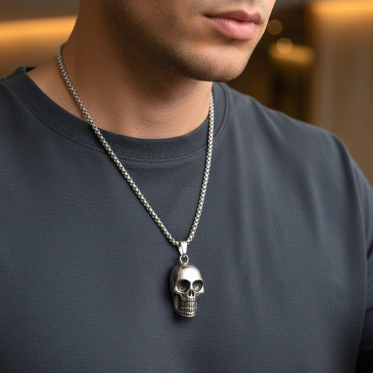 THE MEN THING SS Pendant/ Necklace ROGUE SKULL - 20mm Titanium Steel Pendant with 24inch Round Box 5mm Chain for Men & Boys
