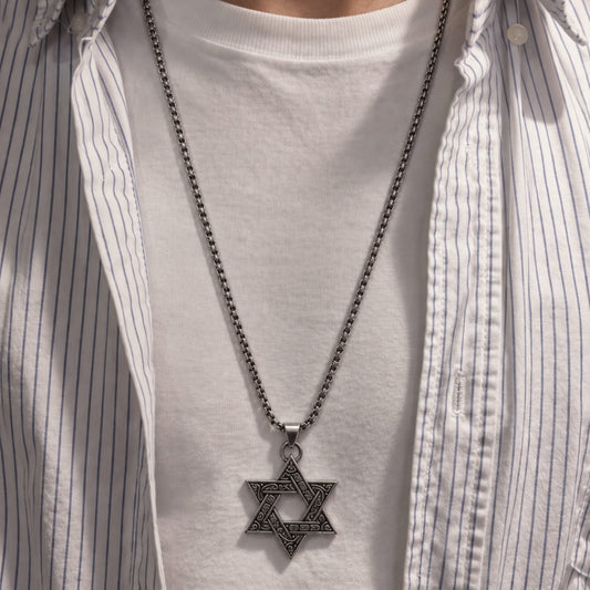 THE MEN THING SS Pendant/ Necklace RUNIC STAR - 39mm Titanium Steel Pendant with 24inch Round Box 5mm Chain for Men & Boys