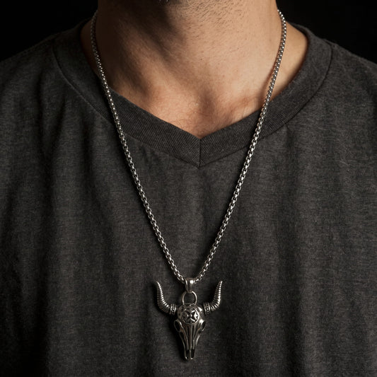 THE MEN THING SS Pendant/ Necklace SHEEP HORN - Alloy Pendant with Pure Stainless Steel 24inch Round Box Chain, American trending Style for Men & Boy