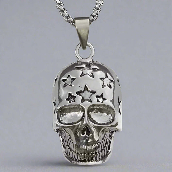 స్కల్ స్టార్ - స్వచ్ఛమైన స్టెయిన్‌లెస్ స్టీల్ 24 అంగుళాల రౌండ్ బాక్స్ చైన్‌తో అల్లాయ్ లాకెట్టు, పురుషులు & అబ్బాయిల కోసం యూరోపియన్ ట్రెండింగ్ స్టైల్