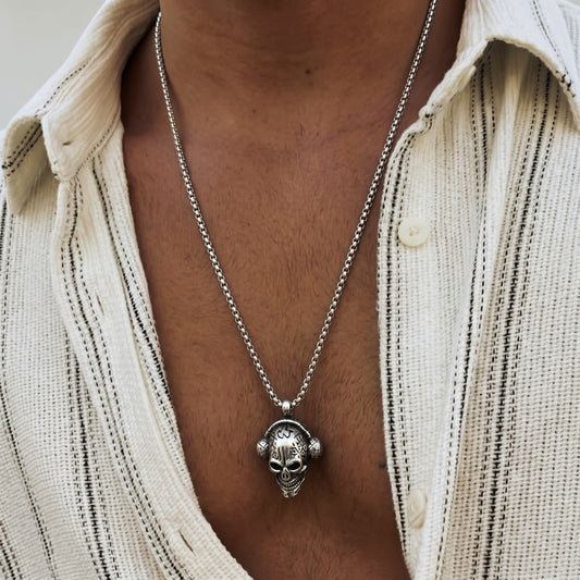 THE MEN THING SS Pendant/ Necklace SKULLBEAT - Alloy  Pendant with Pure Stainless Steel 24inch Chain for Men, American trending Style - Round Box Chain