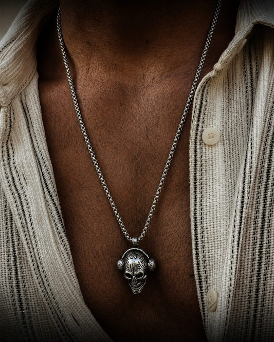 THE MEN THING SS Pendant/ Necklace SKULLBEAT - Alloy  Pendant with Pure Stainless Steel 24inch Chain for Men, American trending Style - Round Box Chain
