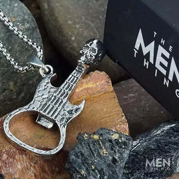 SKULLY GUITAR - शुद्ध स्टेनलेस स्टील 24 इंच गोल बॉक्स चेन के साथ मिश्र धातु गिटार खोपड़ी पेंडेंट, पुरुषों और लड़कों के लिए यूरोपीय ट्रेंडिंग स्टाइल