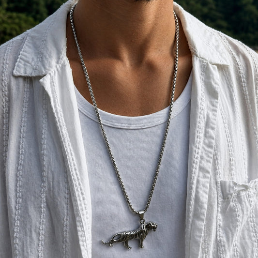 THE MEN THING SS Pendant/ Necklace TIGER KING - Alloy Pendant with Stainless Steel  24inch Round Box Chain, American trending Style for Men & Boy, 24 inch