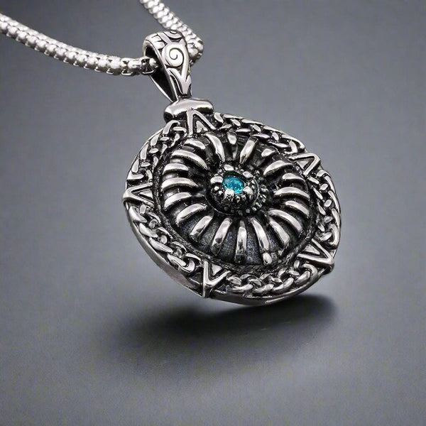 टर्क्वॉइज़ जॉ - पुरुषों और लड़कों के लिए 24 इंच गोल बॉक्स चेन के साथ शुद्ध टाइटेनियम स्टील पेंडेंट