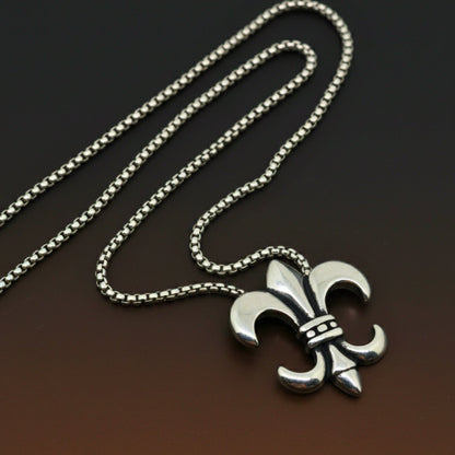 THE MEN THING SS Pendant/ Necklace VALIANT FLEUR - 35mm Titanium Steel Pendant with 24inch Round Box 5mm Chain for Men & Boys