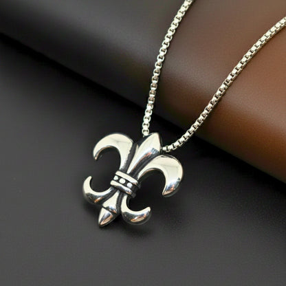 THE MEN THING SS Pendant/ Necklace VALIANT FLEUR - 35mm Titanium Steel Pendant with 24inch Round Box 5mm Chain for Men & Boys