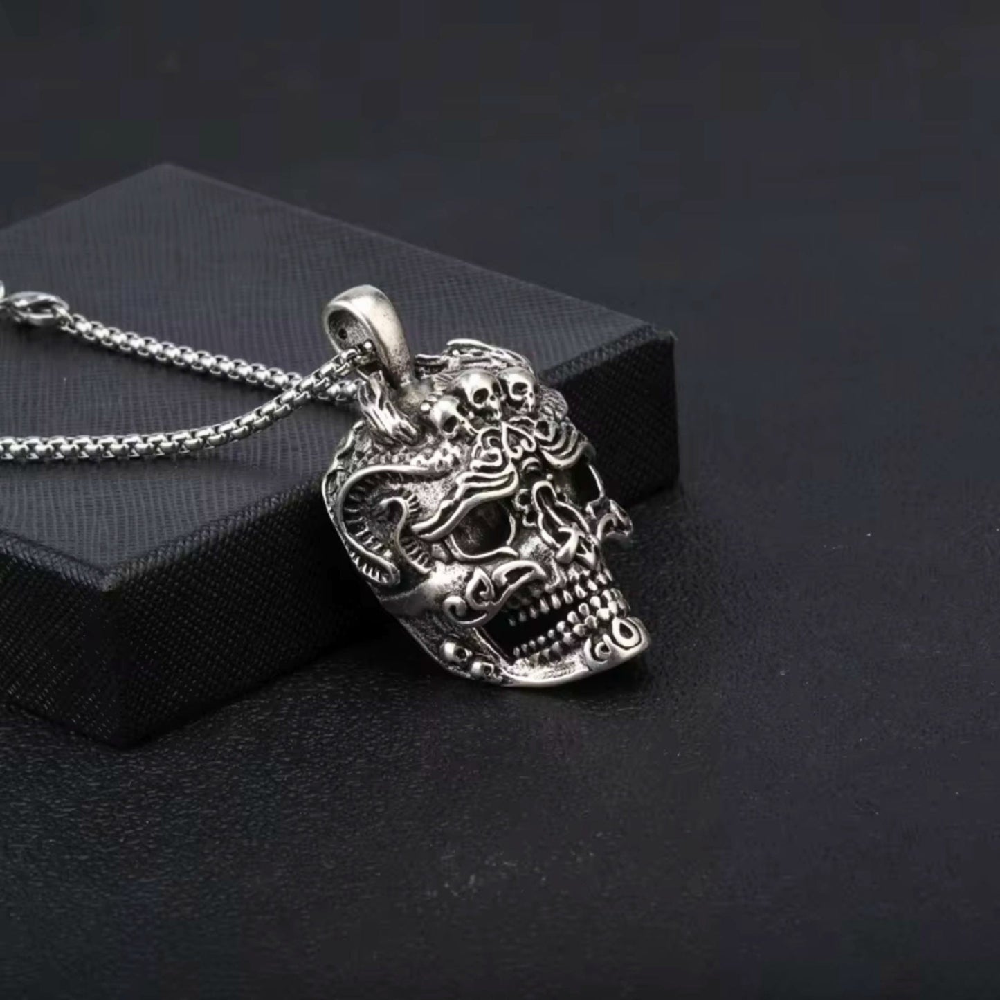THE MEN THING SS Pendant/ Necklace VALKOR SKULL - 30mm Titanium Steel Pendant with 24inch Round Box 5mm Chain for Men & Boys