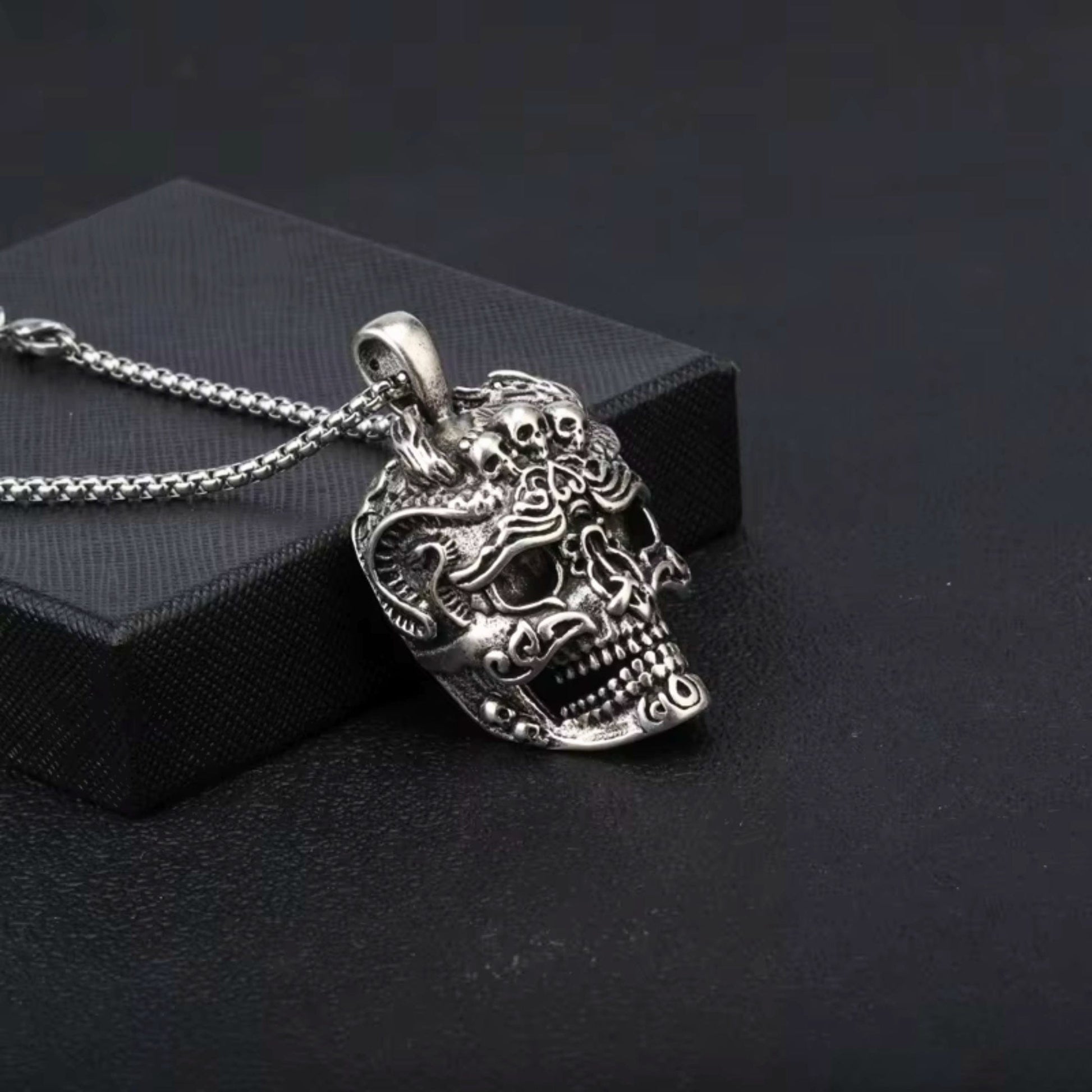 THE MEN THING SS Pendant/ Necklace VALKOR SKULL - 30mm Titanium Steel Pendant with 24inch Round Box 5mm Chain for Men & Boys
