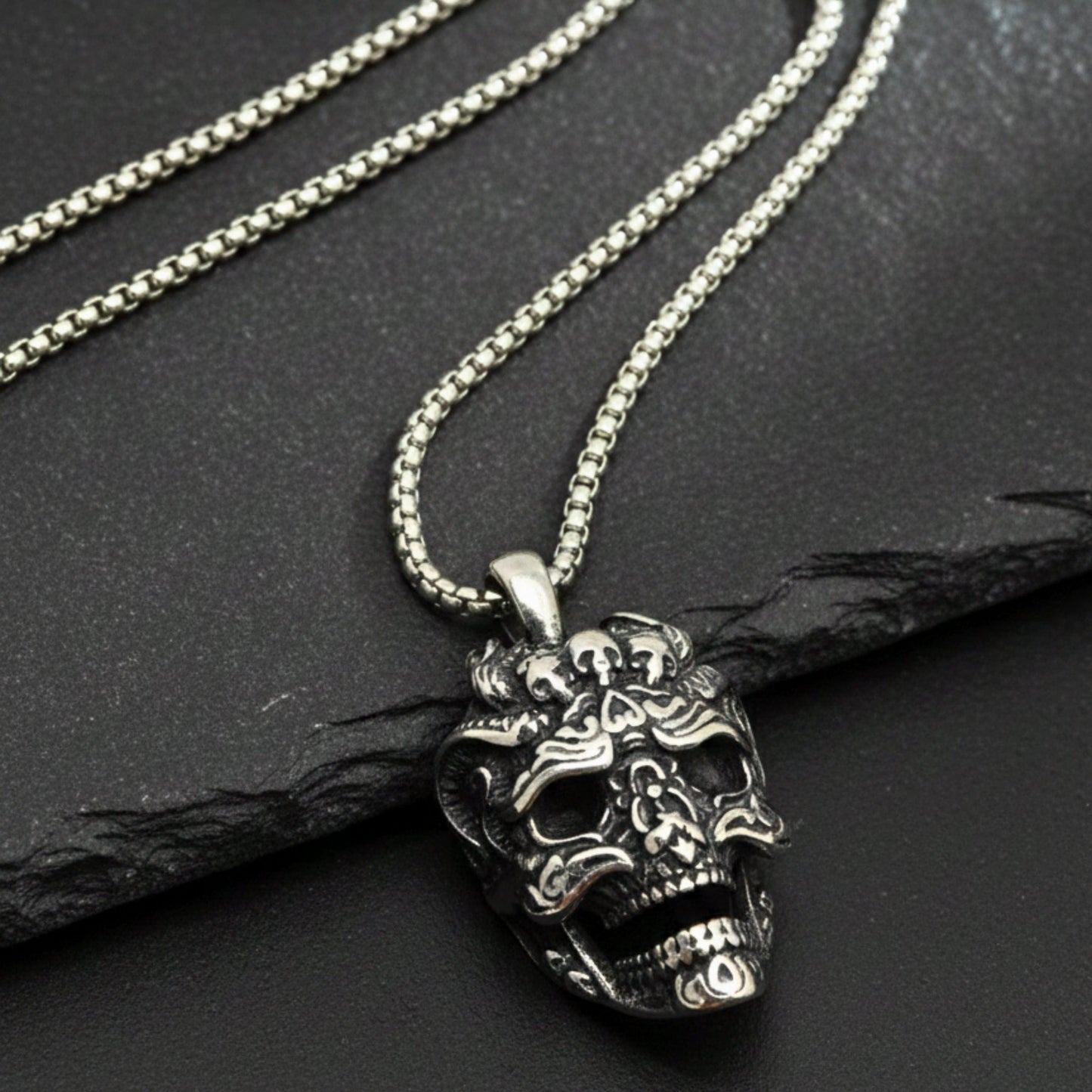 THE MEN THING SS Pendant/ Necklace VALKOR SKULL - 30mm Titanium Steel Pendant with 24inch Round Box 5mm Chain for Men & Boys