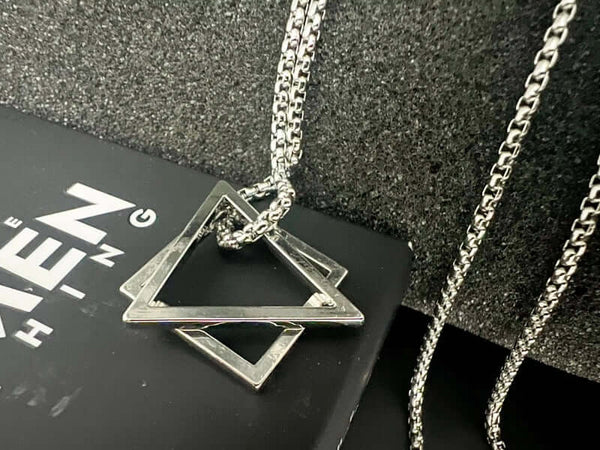 VICTORIOUS - Alloy Pendant with Pure Stainless Steel 24inch Round Box Chain, Milan trending Style for Men & Boy