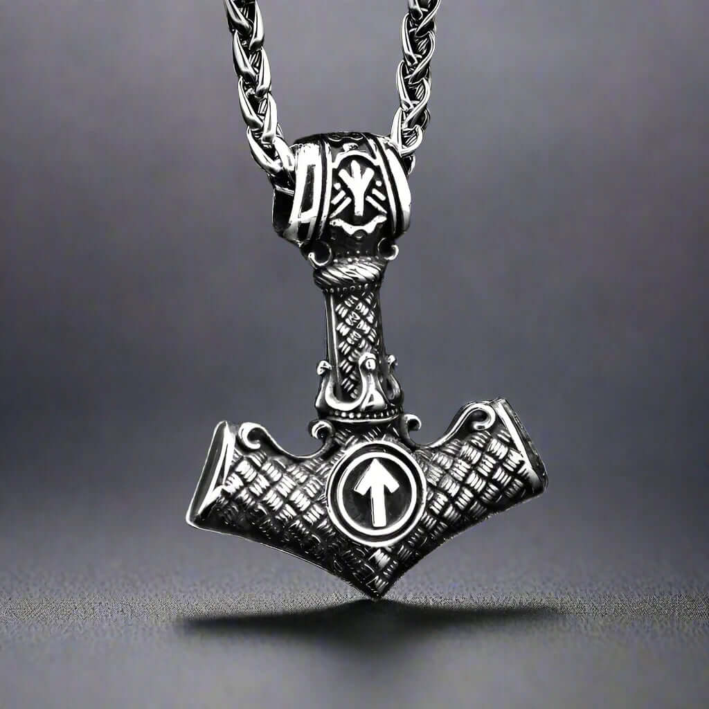 THE MEN THING SS Pendant/ Necklace VIKING NORSE MJOLNIR SILVER  - Pure Titanium Steel Necklace with 24 inch Chain for Men & Boys