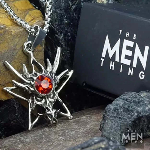 వైల్డ్ హంట్ - రెడ్ స్టోన్‌తో స్టెయిన్‌లెస్ స్టీల్ 24 అంగుళాల రౌండ్ బాక్స్ చైన్‌తో అల్లాయ్ లాకెట్టు, పురుషులు & అబ్బాయిల కోసం యూరోపియన్ ట్రెండింగ్ స్టైల్