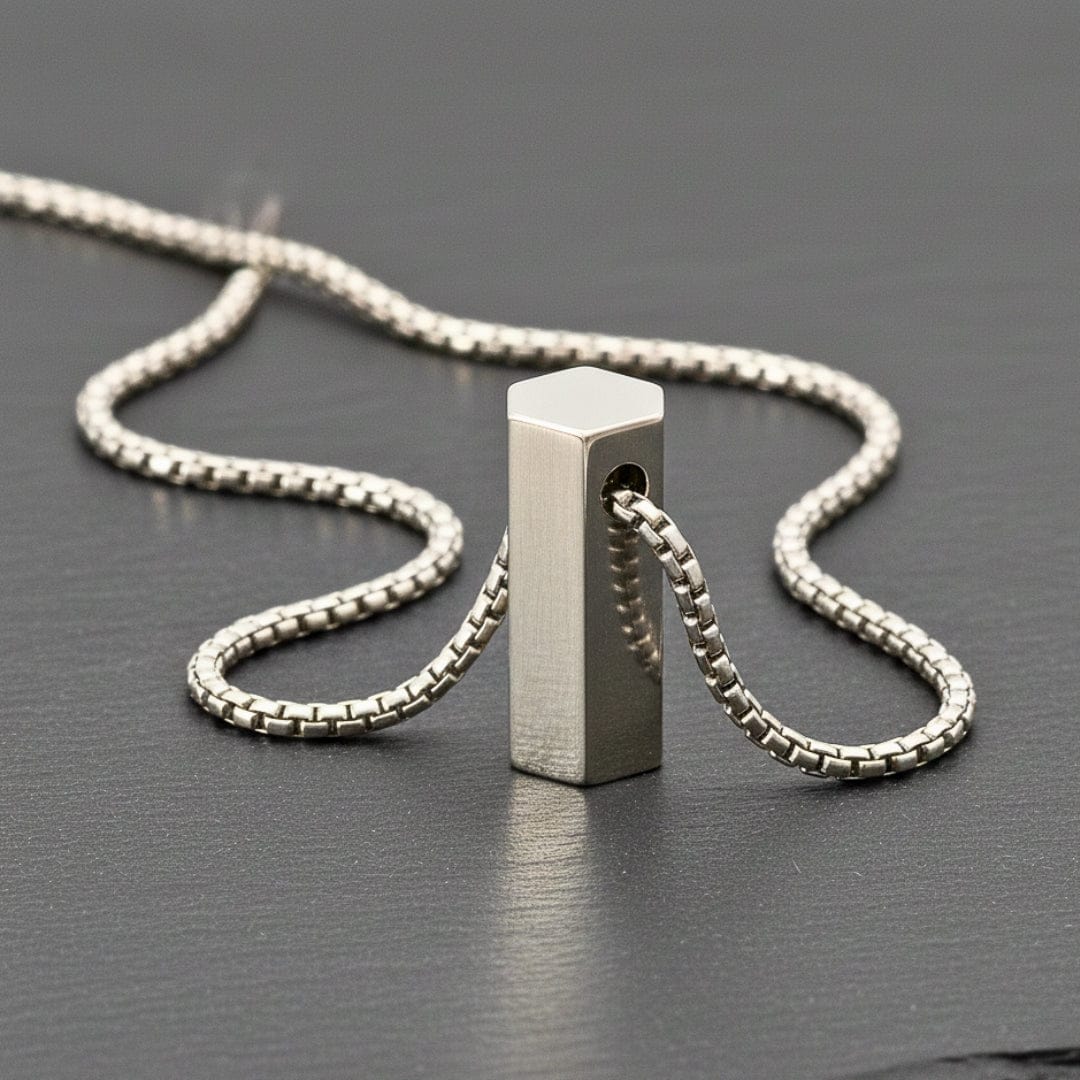 THE MEN THING SS Pendant with Chain GLINT CORE - 24inch Pure Stainless Steel  Round box Chain for Men, European trending Style for Men & Boy