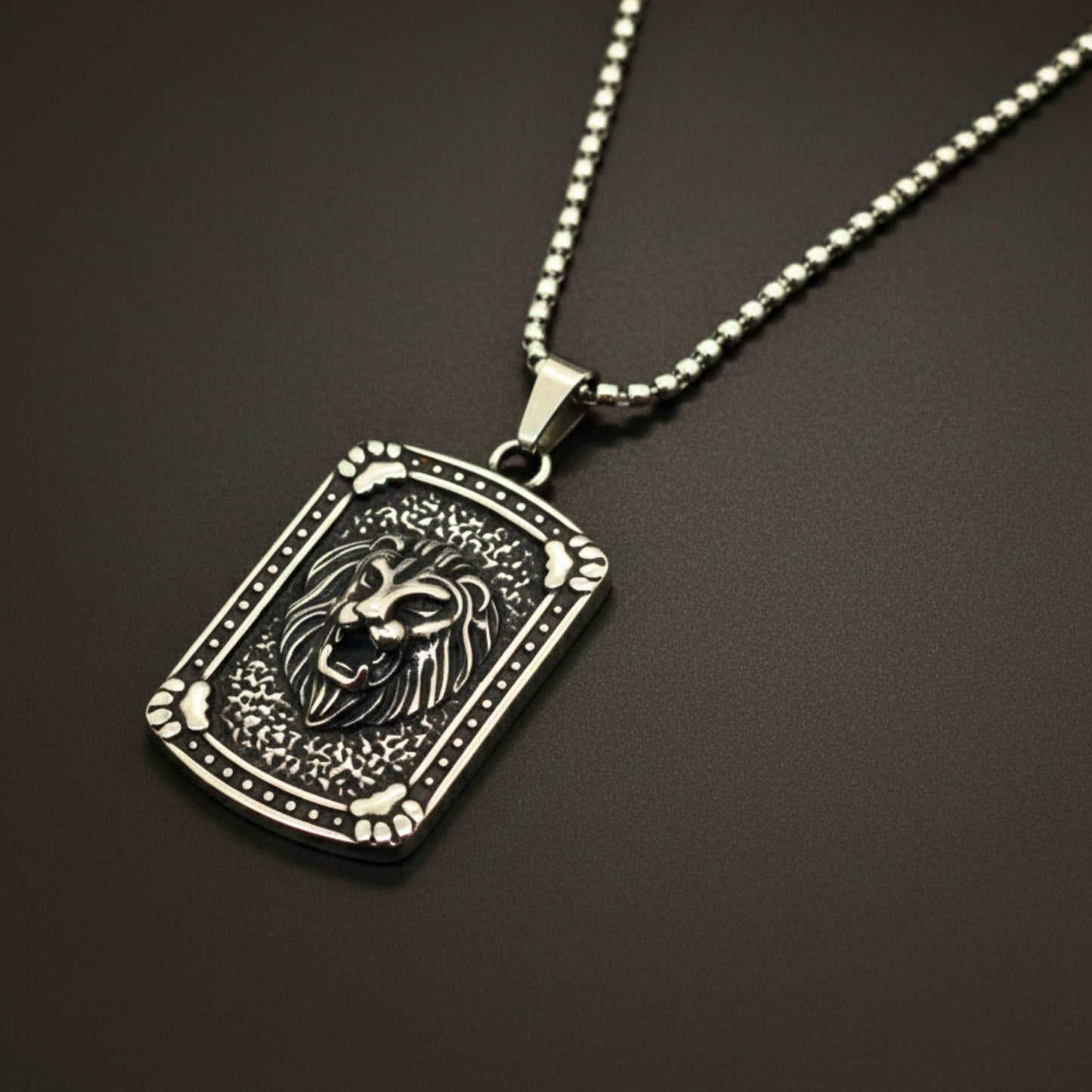 THE MEN THING SS Pendant with Chain LEONIS GUARD - 31mm Titanium Steel Pendant with 24inch Round Box 5mm Chain for Men & Boys