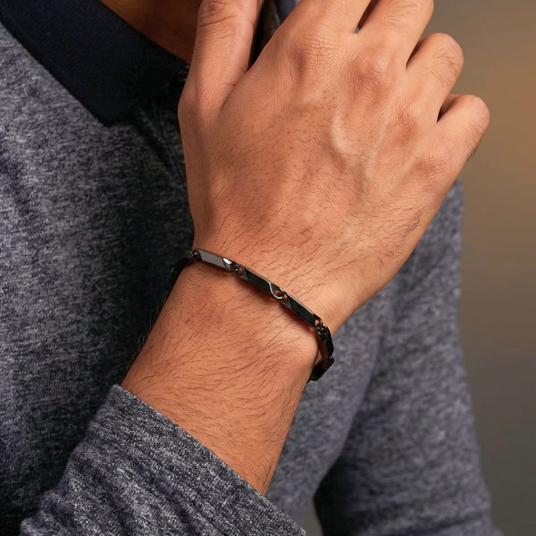 BLACK ANGLE - 5mm Stainless Steel, 7.5 to 8 inch Lobster Claw Clasp Bracelet for Men & Boys