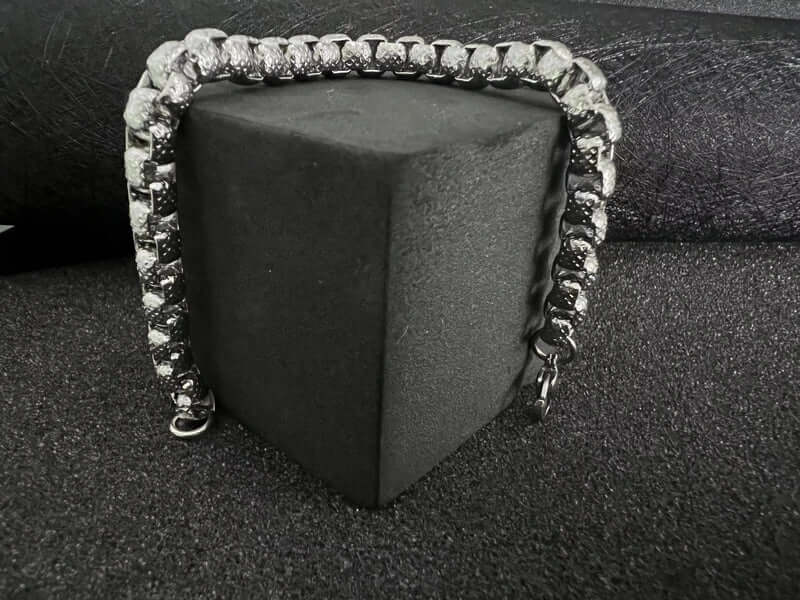 THE MEN THING Steel Bracelets DOMINEERING - Stainless Steel Bracelet, European trending Style  for Men & Boy (7mm - 7-8-9 inch)