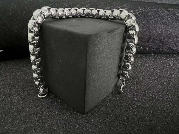 డొమినరింగ్ - స్టెయిన్‌లెస్ స్టీల్ బ్రాస్‌లెట్, పురుషులు & అబ్బాయిల కోసం యూరోపియన్ ట్రెండింగ్ స్టైల్ (7 మిమీ - 7-8-9 అంగుళాలు)