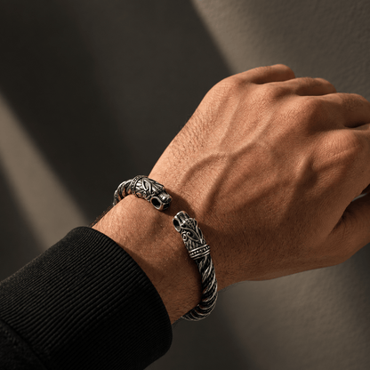 THE MEN THING Steel Bracelets DRAGRONIX - Titanium Bracelet for Men - Norse God Odin Wolf Heads for Men & Boys