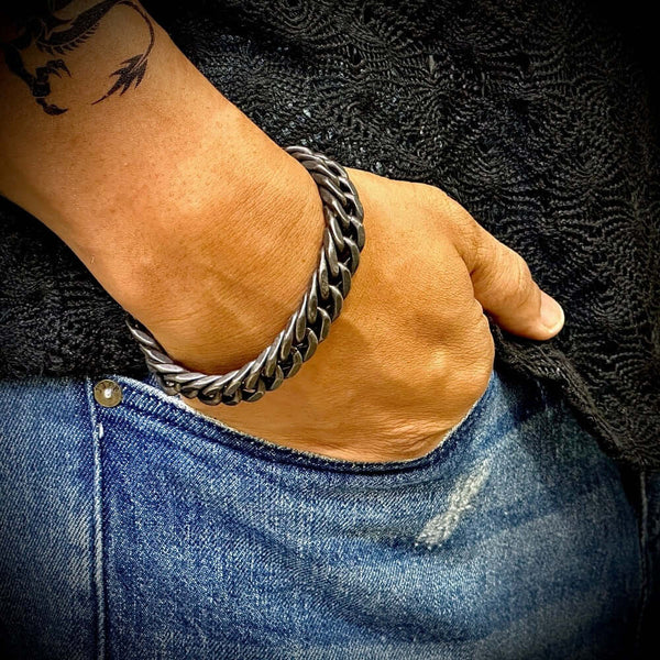 GRAVITAS LINK - 11.5mm Pure Black Titanium Steel Bracelet with Push Button Clasp for Men & Boy (8 inch)