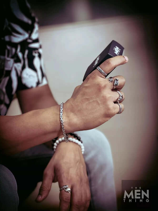 MASCULINE BYZANTINE - 4mm Pure Stainless Steel Bracelet American trending Style, 7 to 9 inch with Lobster Claw Buckle for Men & Boys