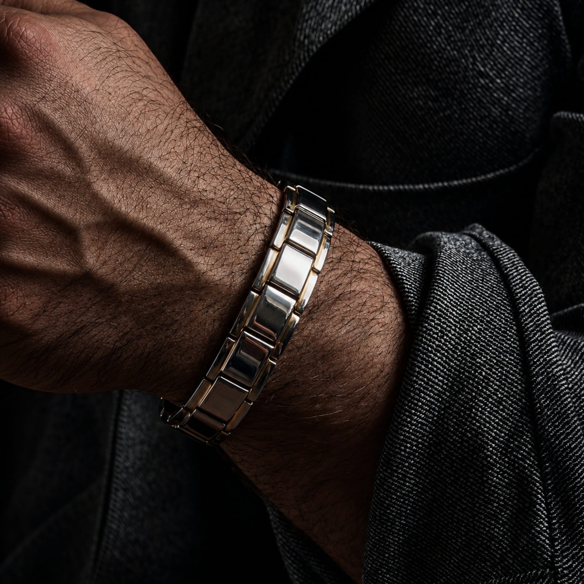 THE MEN THING Steel Bracelets SHARP ITALIAN ELE STYLE - Silver Tone - Pure Titanium Steel Bracelet for Men & Boys