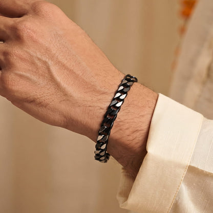 THE MEN THING Steel Bracelets The Perfect Rakhi Gift For Every Brother – ONYX FANG - Premium Titanium Steel With Timeless Style (8.5inch)
