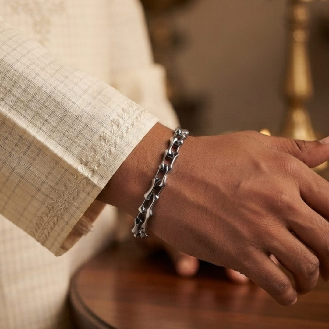 THE MEN THING Steel Bracelets The Perfect Rakhi Gift For Every Brother – ROADLINK SILVER  - Stainless Steel Bracelet With Timeless Style (8 inch)