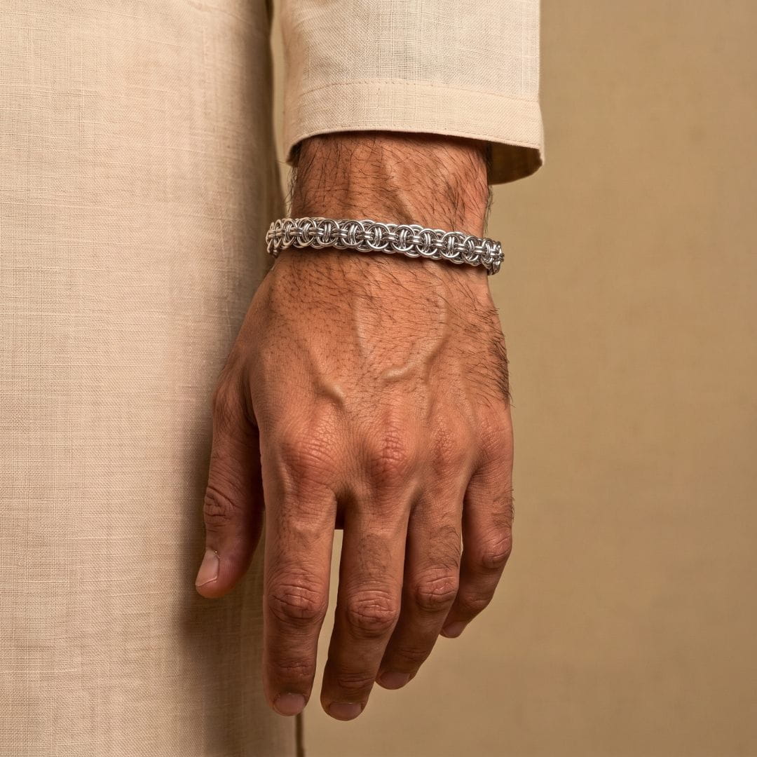 THE MEN THING Steel Bracelets The Perfect Rakhi Gift For Every Brother – WOLF BRAID SILVER - Stainless Steel Bracelet With Timeless Style (8 inch)