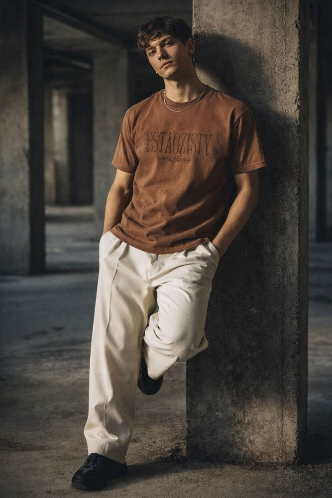 THE MEN THING STILL FORM BOX TEE Oversized T-Shirt – Sandstone Tan