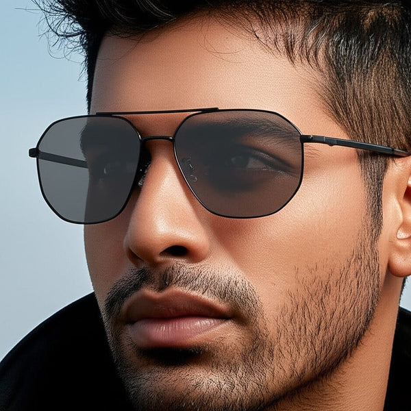 J3347 - AMBER LUXE - HD Polarised Sunglasses for Men - UV400 Protection, Stainless Steel Frame - Black Frame with Black Lens