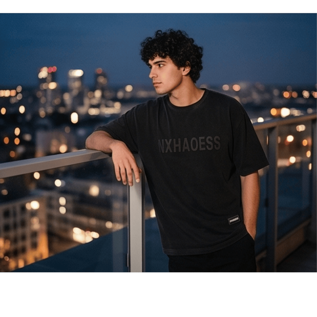 THE MEN THING T-Shirt TONAL EMBOSSED Oversized T-Shirt - Black