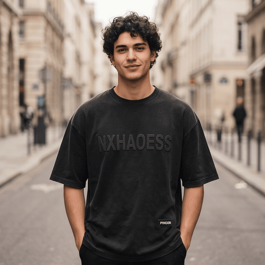 THE MEN THING T-Shirt TONAL EMBOSSED Oversized T-Shirt - Black