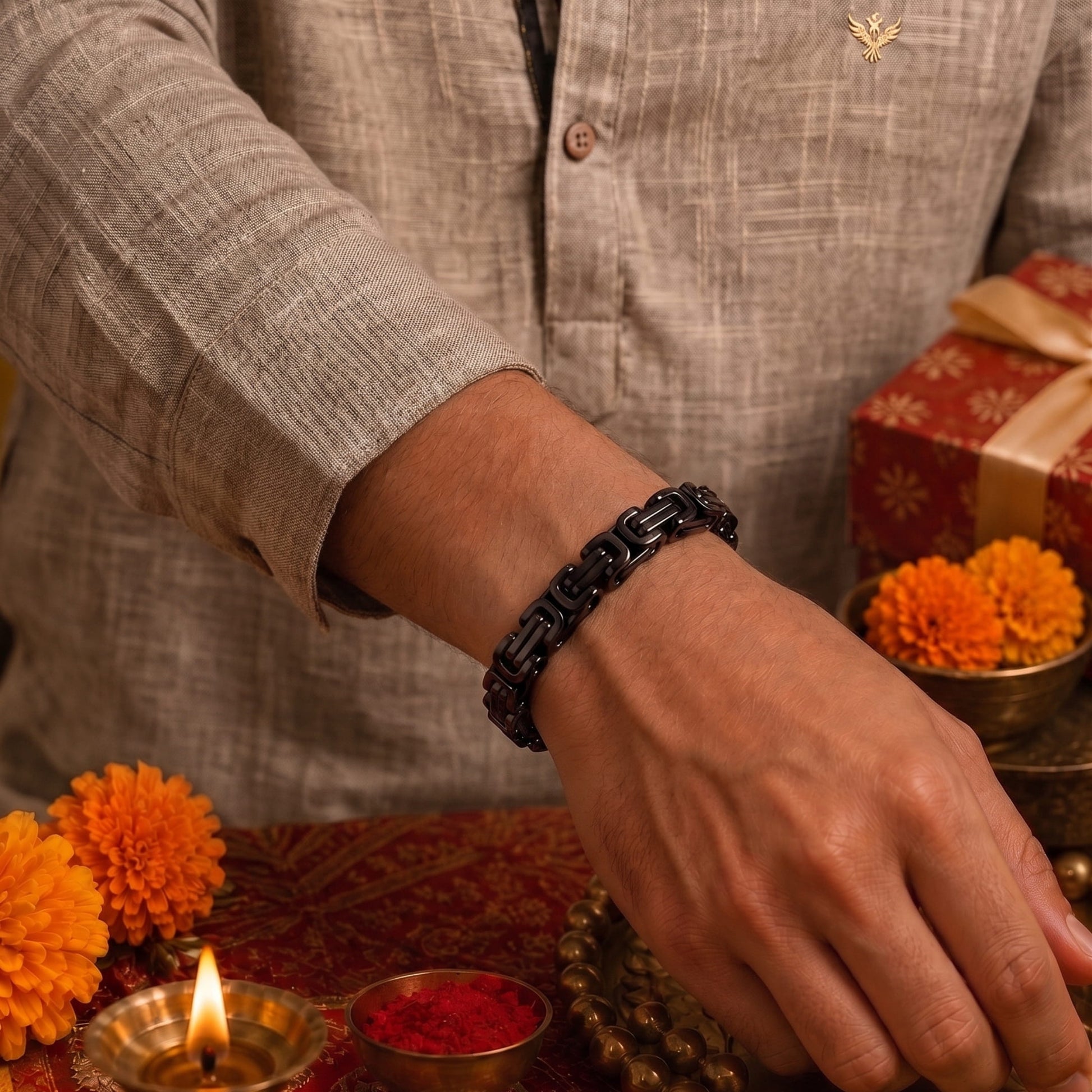 THE MEN THING The Perfect Rakhi Gift For Every Brother – BLACK GOTHIC CHAIN BRACELET - Premium Genuine Titanium Steel Bracelet With Timeless Style (8 Inch)