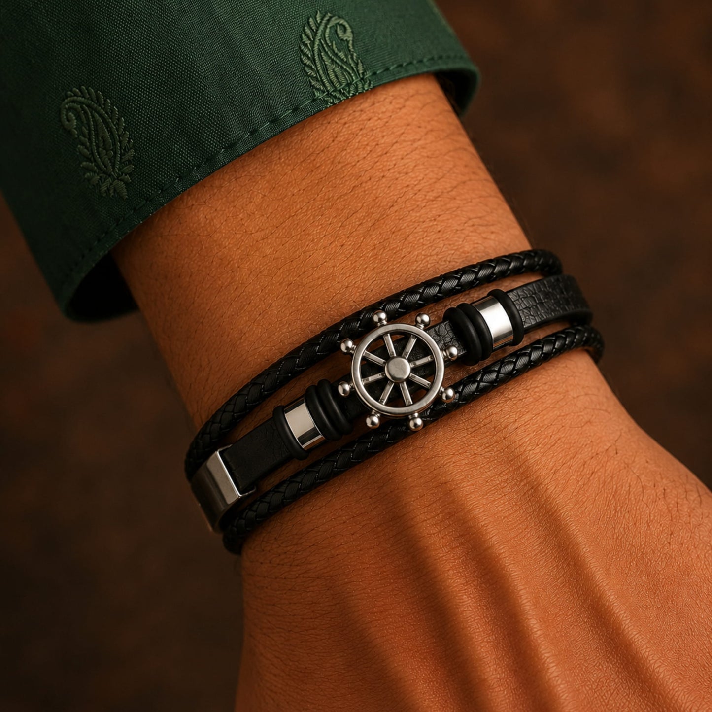 THE MEN THING The Perfect Rakhi Gift For Every Brother – CAPTAIN HELM BLACK- Premium Genuine Leather Bracelet With Timeless Style (8 Inch)